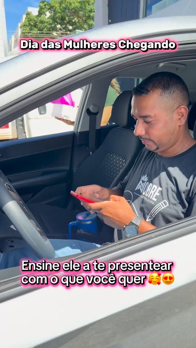 É assim que se faz 😂😂 Homens aprendammmm! 👆🏼Já aproveita e corre aqui na papel nobre, para garantir o presente do dia das mulheres 😍🥰📍PapelNobre a sua papelaria fofa!